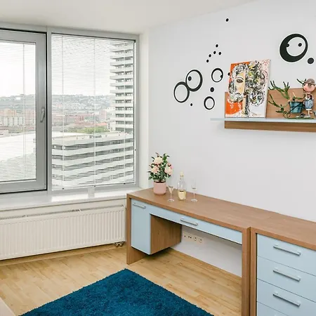 Slavic Industrial Apartments By Chors Μπρατισλάβα