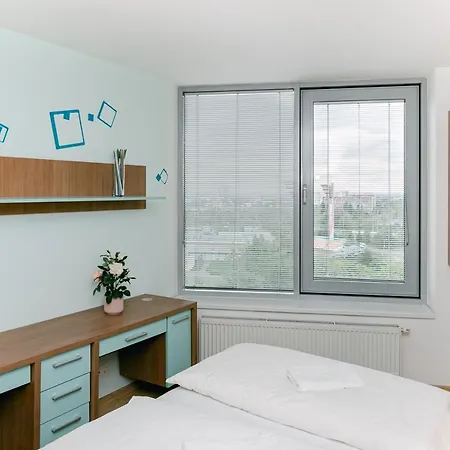 Slavic Spacious By Chors Apartament