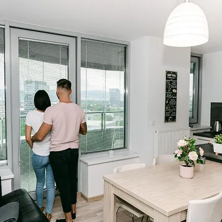 Slavic Spacious By Chors Apartament *