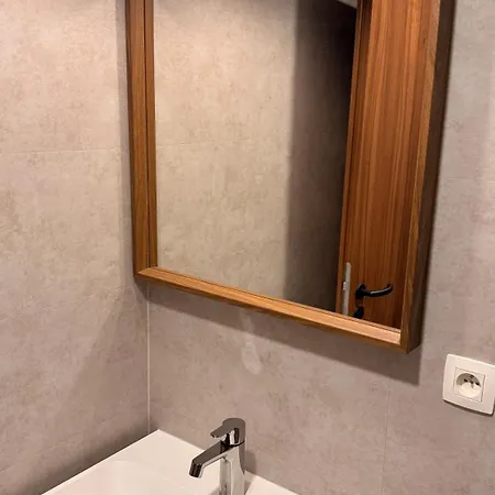 Slavic Spacious By Chors Apartament