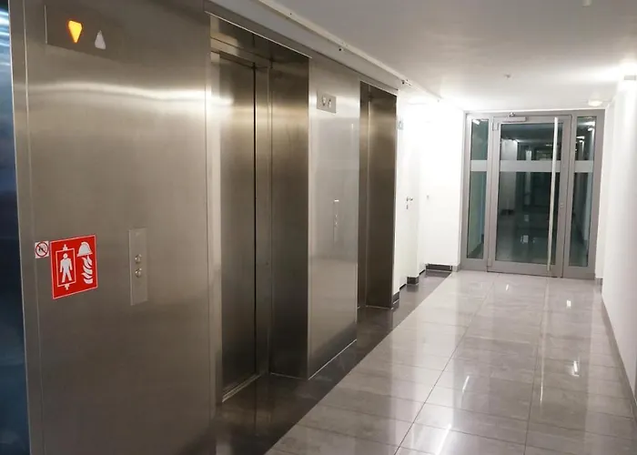 Slavic Spacious By Chors * براتسيلافا